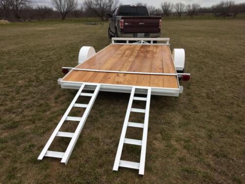 7 x 14 Flatbed w/ 2’ Dovetail & Ramps (White)