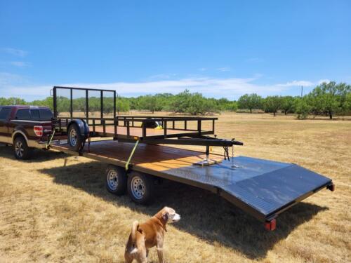 8.5 x 22’ Deckover w/ Metal Dovetail